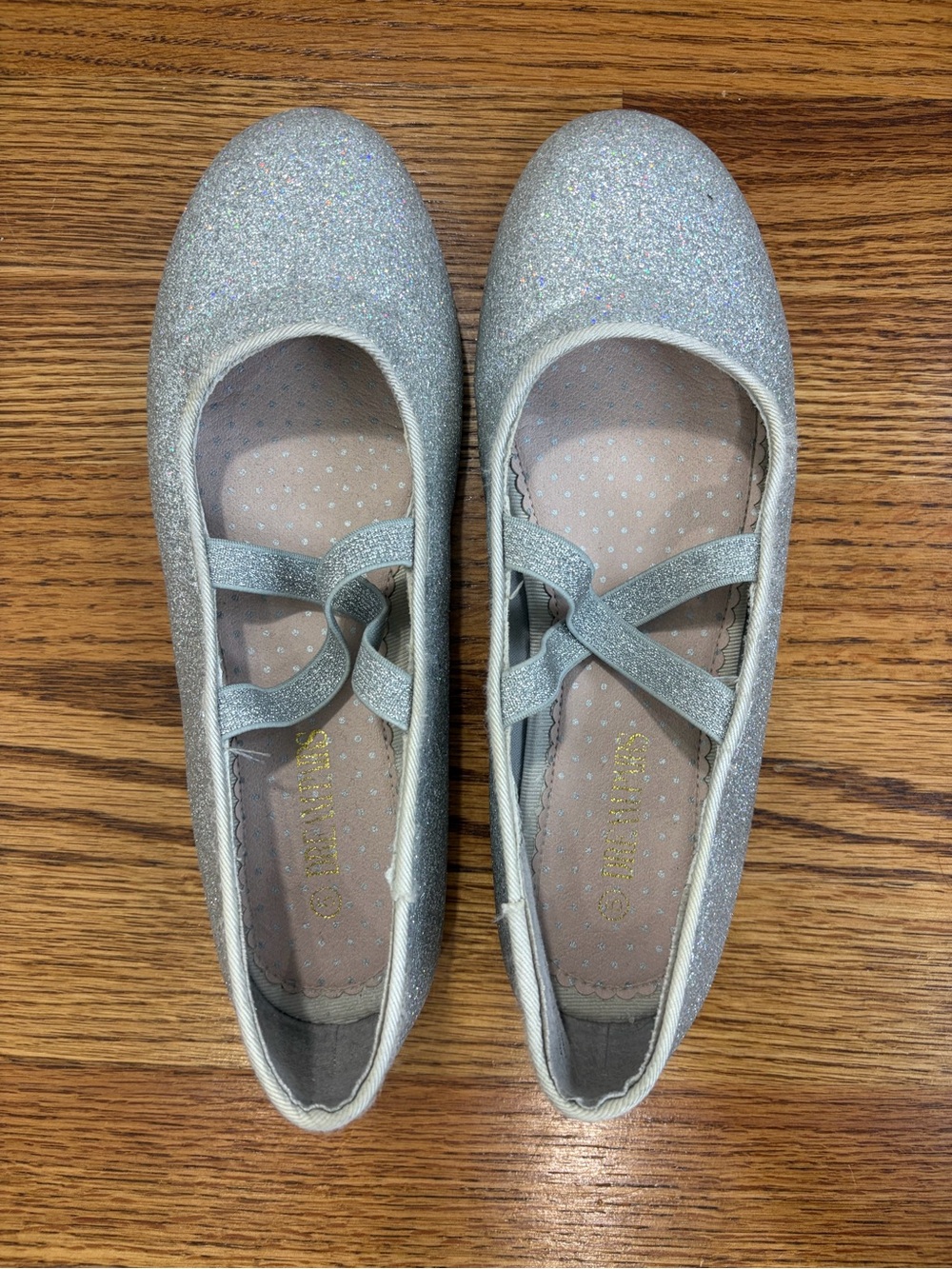 DREAM PAIRS Elastic Strap Silver Glitter Rhinestone Ballerina Flats (5) - Picture 7 of 12